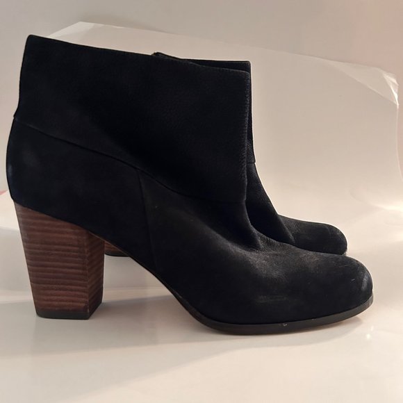Cole Haan Black Cassidy Suede Leather Boots Size 11 Stacked Wooden Heel Nike Air - Picture 4 of 13